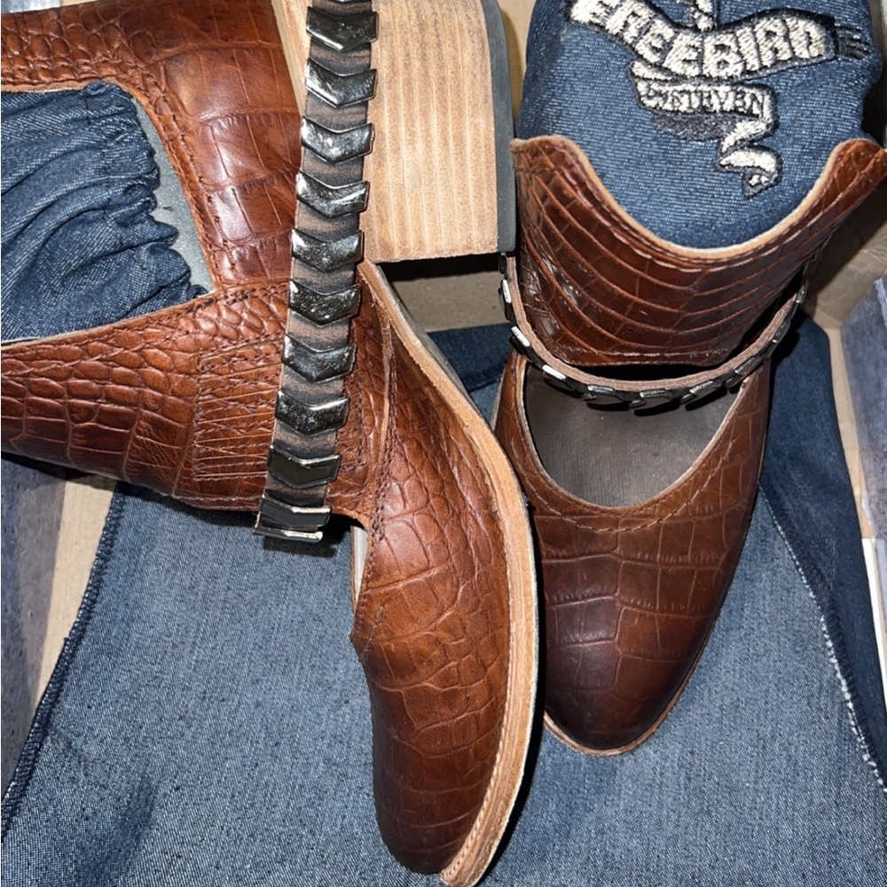 Freebird Blade Size 11